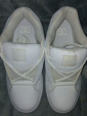 New Men's DC Net All White Skateboard Style Sneaker Size 10.5